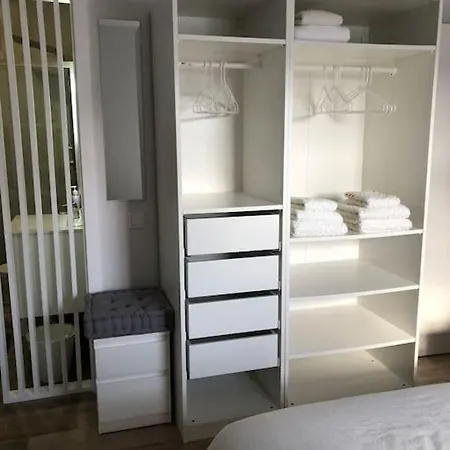 Nyaraló Sunsea House *