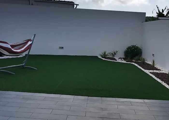 Sunsea House Altares